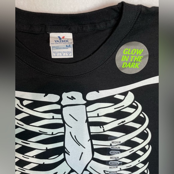Halloween Glow In The Dark Skeleton Graphic TShirt Men's Size Medium NWT - Picture 3 of 5